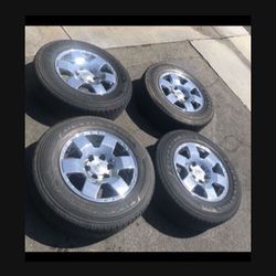 4 X 235/70r17  6x5.5 6x139.7 Stock FJ Cruiser Chrome Tacoma Tundra Sequoia Rims Wheels 4Runner Yukon Tires!!!!