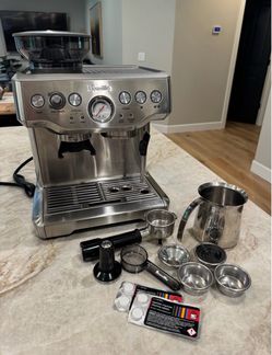 Breville Barista Express Espresso Machine - excellent condition