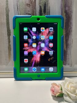 Apple iPad 2nd Gen Black A1395 16GB Tablet 9.7” iOS 9.3.5 w/ Case - $25