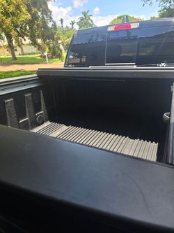Mopar hard teanu cover for ram rebel with tool box