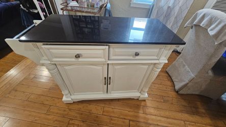 Kitchen Island/Cabinet