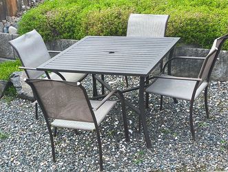 5pc Aluminum Table & 4× Chairs