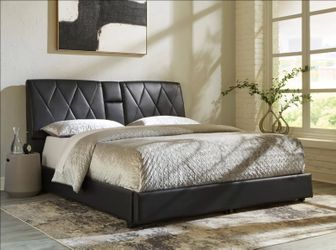 Signature Design by Ashley Beckilore Queen Upholstered Storage Bed-Black