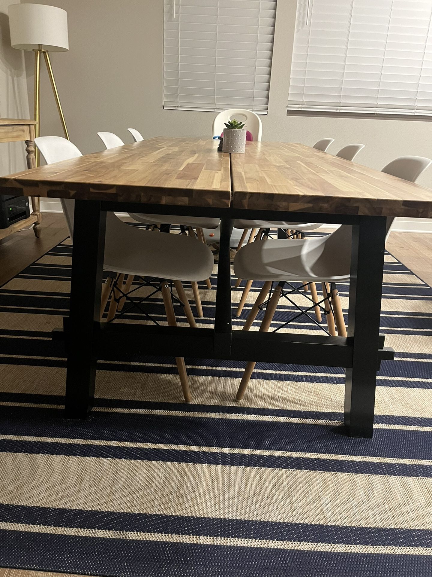 Dinning Table