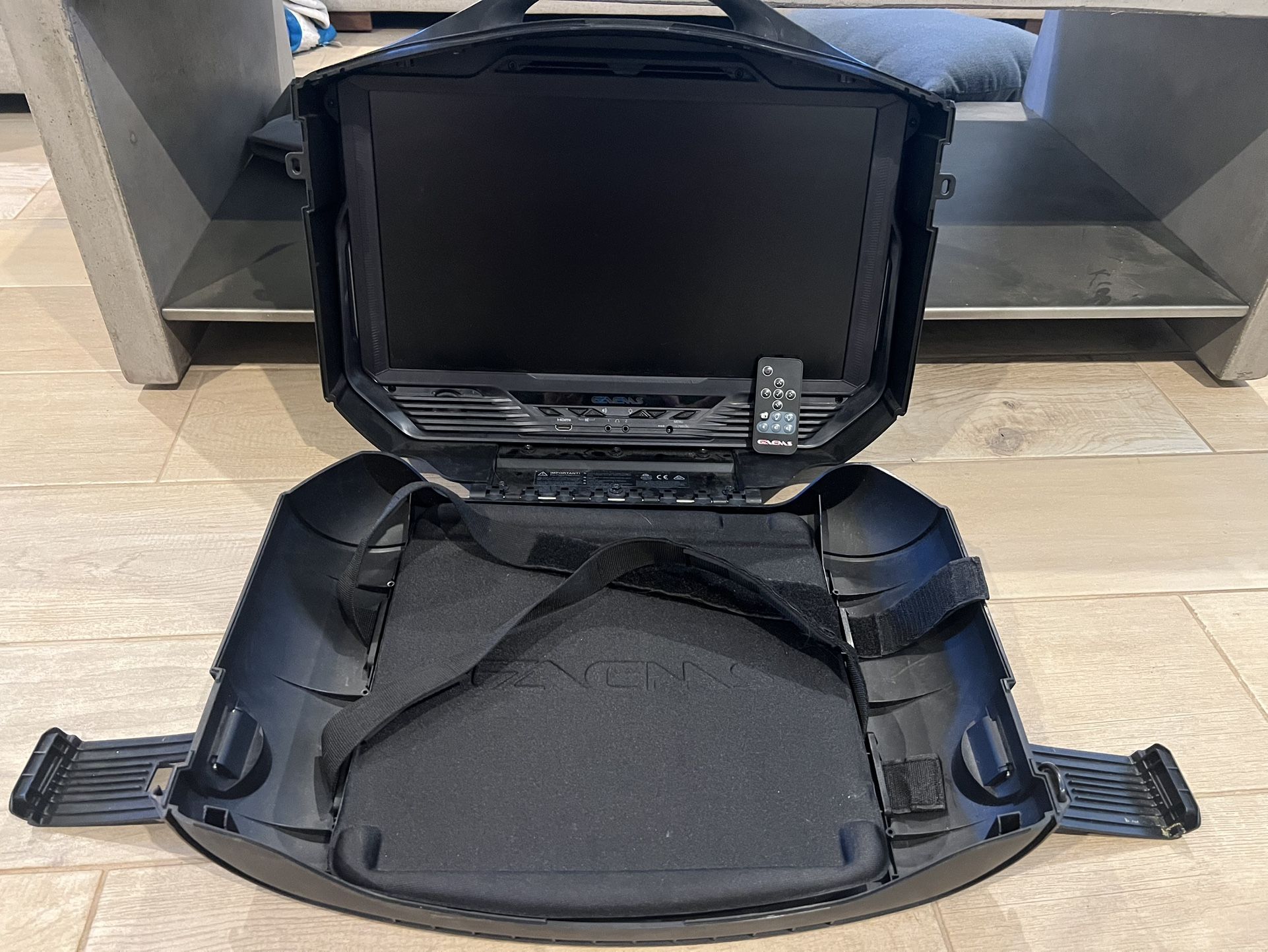 Gaems Portable Gaming Monitor