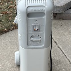 Heater / Lakewood model 7101 oil-filled portable electric heater with 3 heating levels (up to 1500W