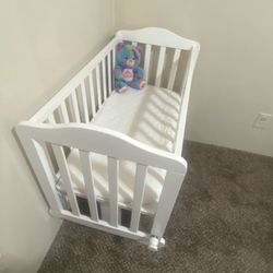 Baby Crib 