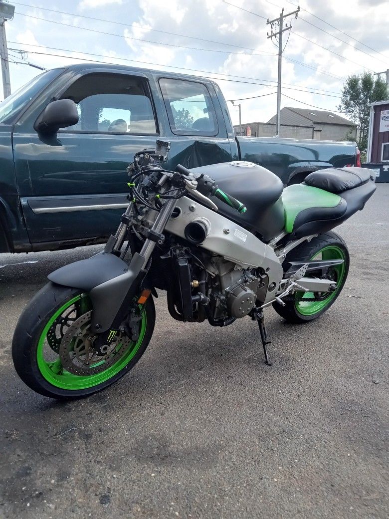 2000 ninja zx9r