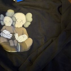 Kaws Mens Uniqlo Sweatshirt Large