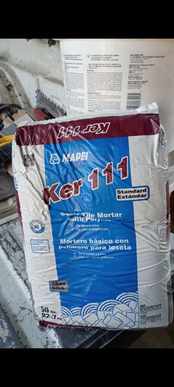 Tengo 73 bolsas de esto para pegar cerámica a $10 la bolsa área 77020