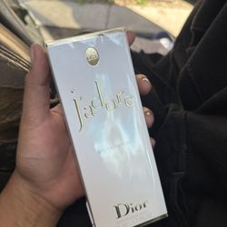 Jadore Dior perfume