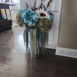 Flower Arrangement on a Aluminum Vase