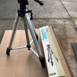 Sakar TR-9 Camcorder Tripod