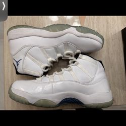 Air Jordan 11 Legend Blues 