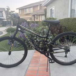 Bicycle—24-26 Inch 18 Speed