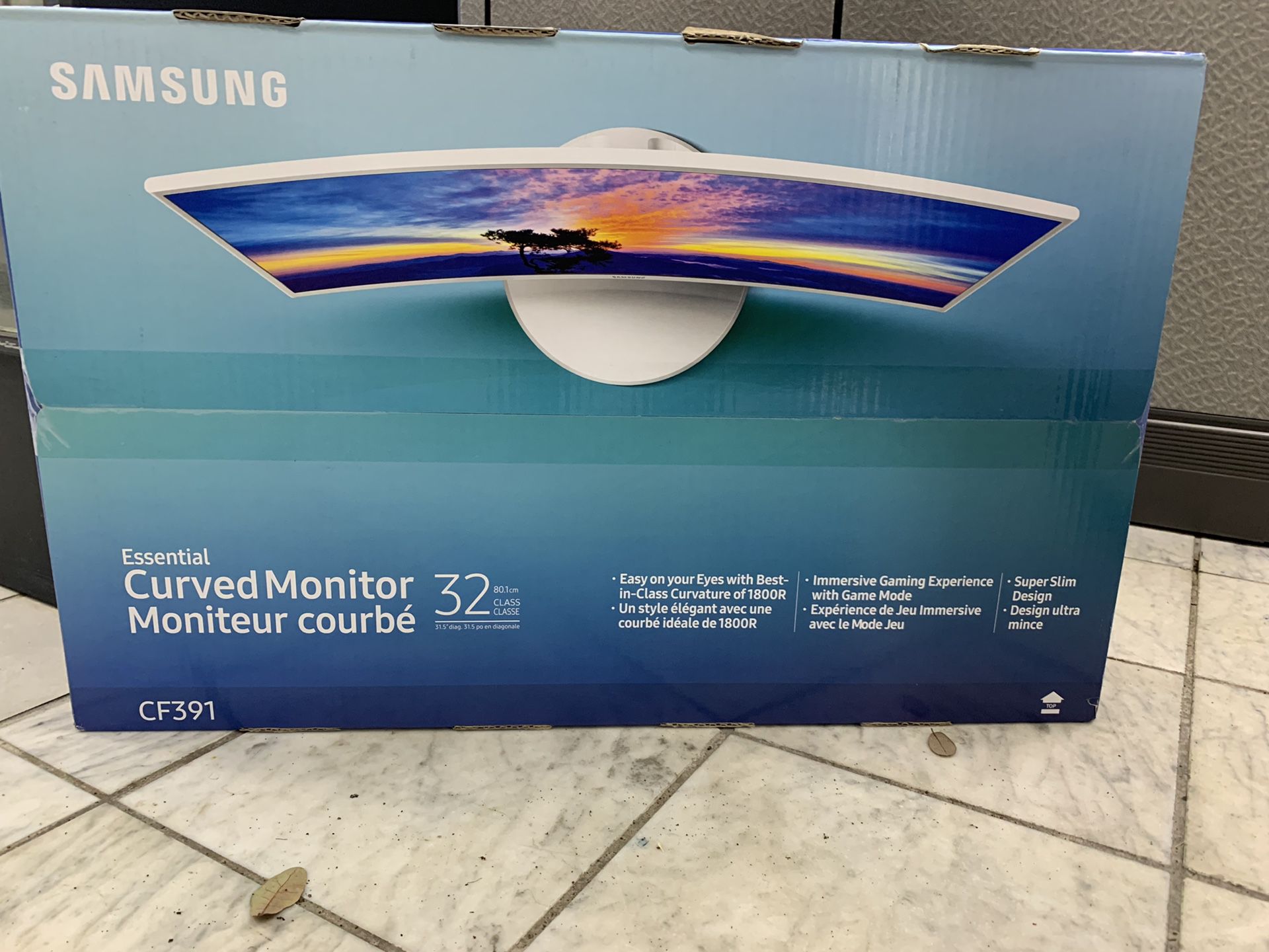 Samsung 32” Curved Monitor White Brand New Sealed