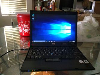 Laptop hp with Windows 10 wifi really good