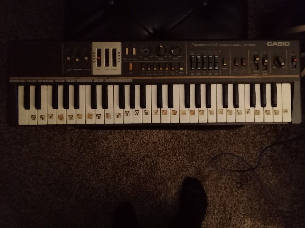 CASIO Casiotone MT-68
