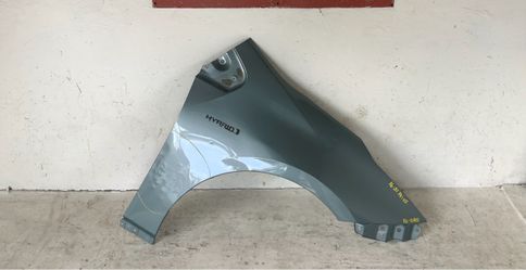 2016-2021 Toyota Prius right fender (15)