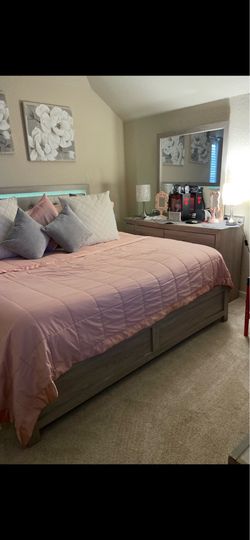 King size bedroom set