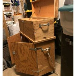 Rolling Tool Chest (Wood)