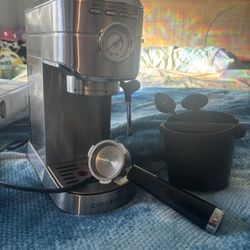 Espresso Maker With Dropbox