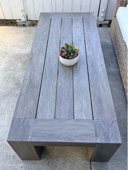 Pottery Barn Rockport outdoor coffee table