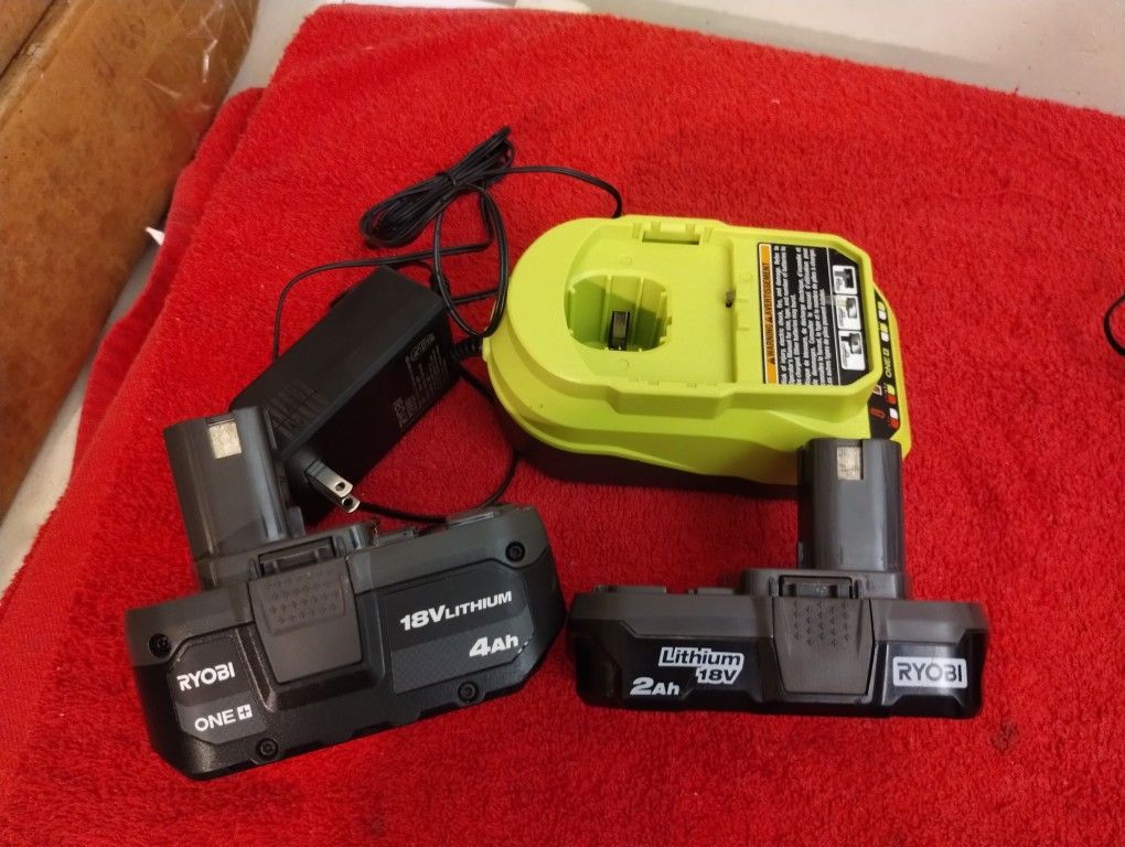 18 Volt Ryobi Baterías Y Cargador $100