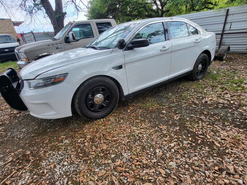 2016 Ford Taurus