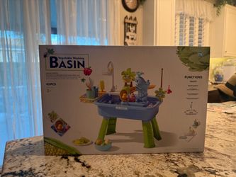 Toy vegetable washing basin