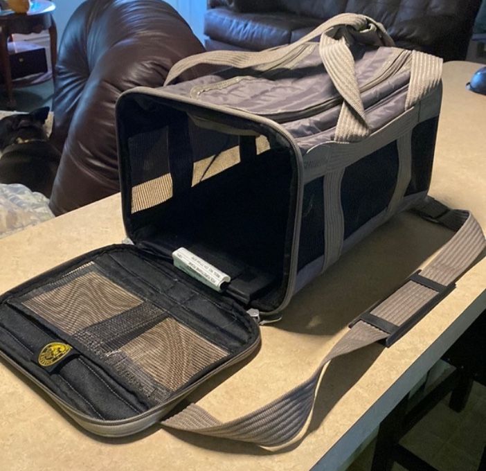 🐶Sherpa Original Deluxe Pet Carrier - Small - Charcoal Gray