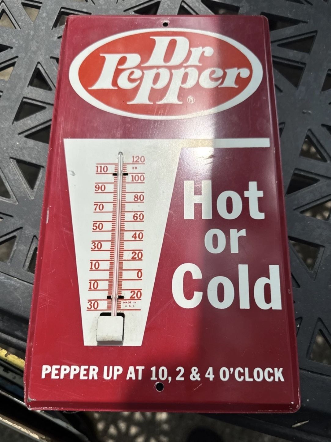 DR PEPPER - Hot Or Cold -Be a Pepper TEXAS SOFT DRINK - Vintage Wall Thermometer