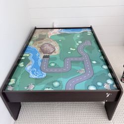 Kids Train Table