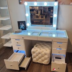 Brand New! 3pc Beautiful Vanity 😍/ Take it home with only $39Down/Hablamos Español Y Ofrecemos Financiamiento 🙋🏻‍♂️ 
