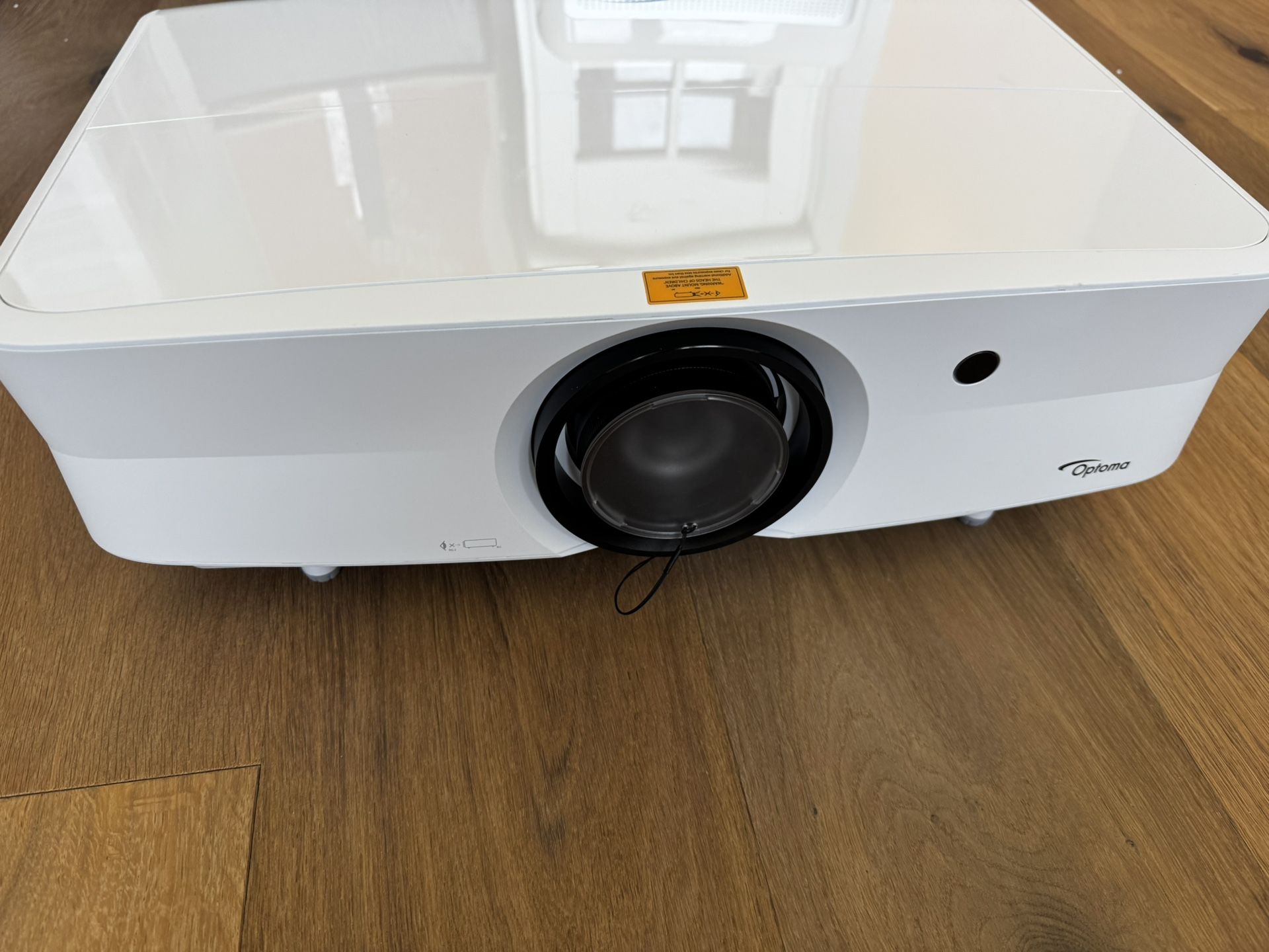 Optoma UHZ65LV Laser Projector, 5k lumens, 4k