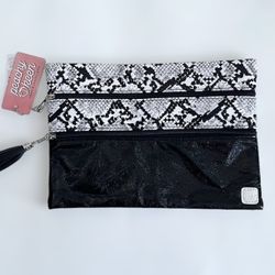 Peachy Keen Black And White Snakeskin Pattern Tassel Versi Bag Clutch