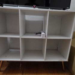 Cube Storage With Legs