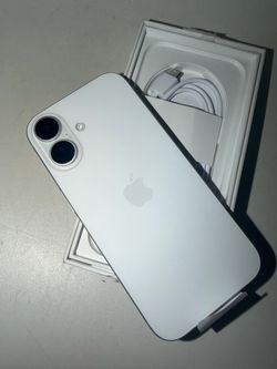 APPLE IPHONE 17 256GB UNLOCKED (GREAT CONDITION)
