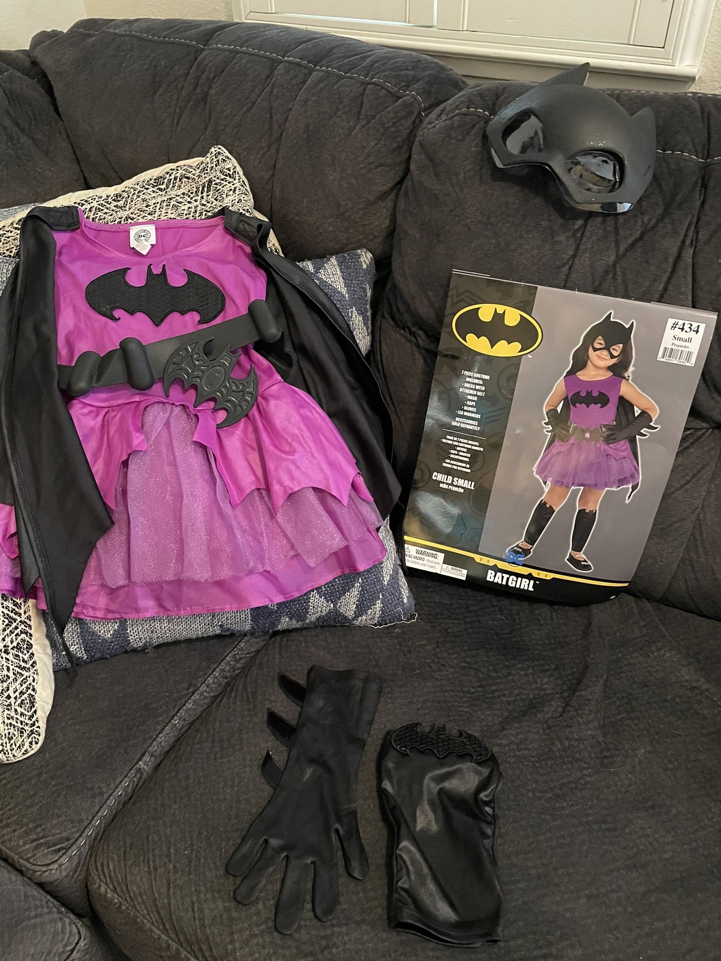 That Girl Costume. Child Size Small.