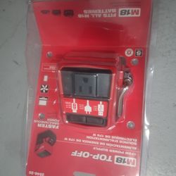 Milwaukee M18 Portable Power Inverter