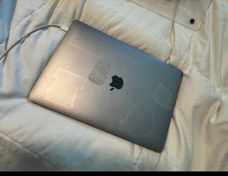 MacBook Pro 13-inch BEST OFFER ACCEPTED