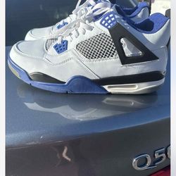 Jordan 4