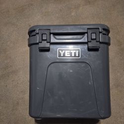 Yeti 24 Hard Cooler