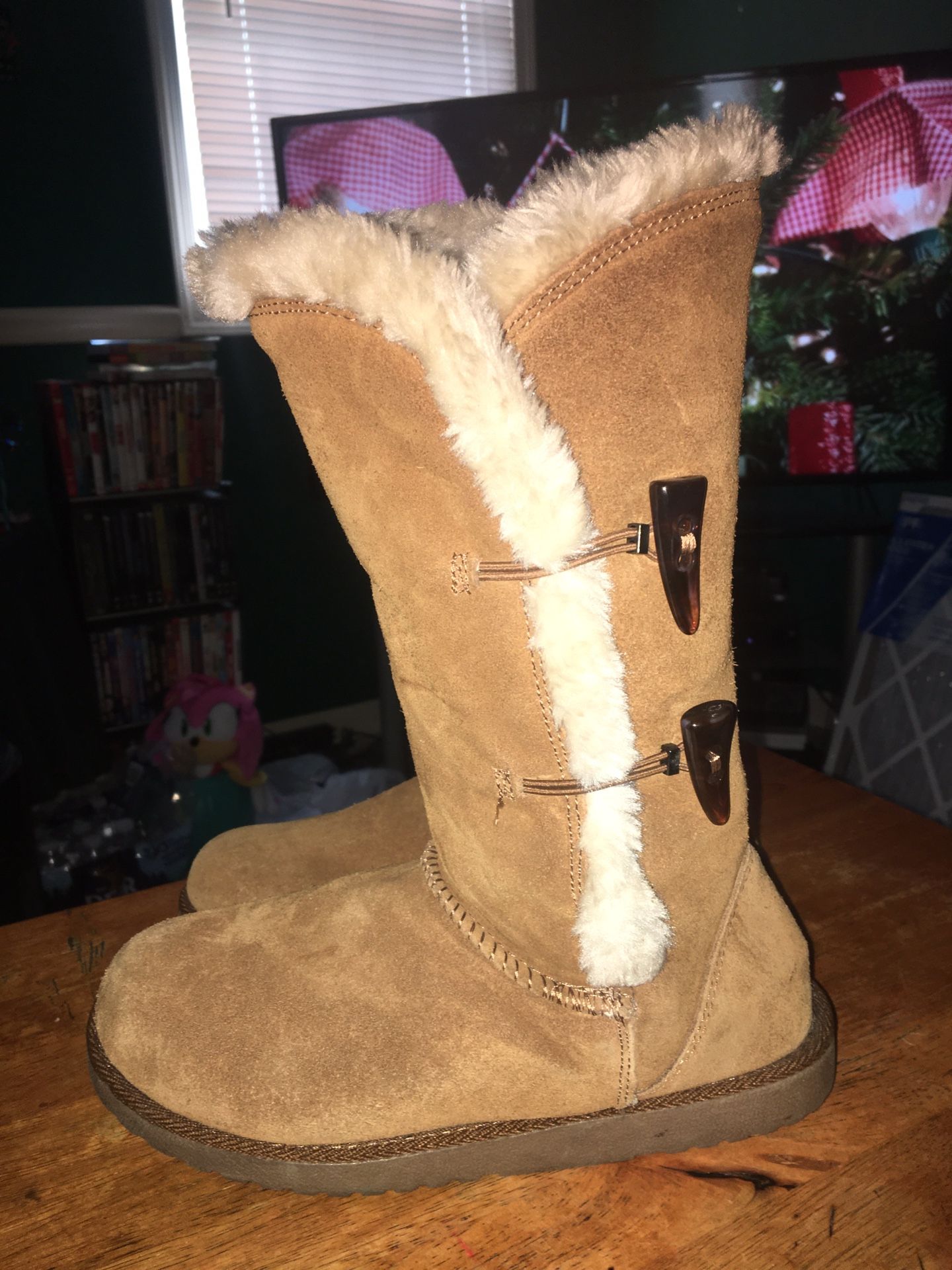 Womens Snow Boots Size 6