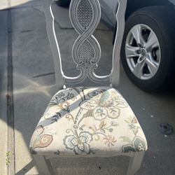 Chic Accent Chair