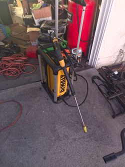 Dewault pressure washer 2600 psi great shape