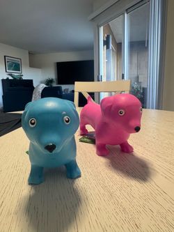 Squeezy Dog Squishy Blue and Pink