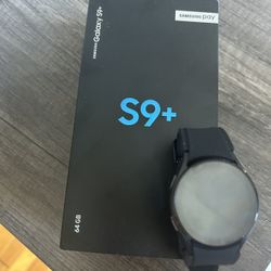 SAMSUNG GALAXY S9+ with GALAXY WATCH 6