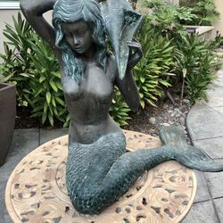 Large Bronze  Mermaid Statue Fountain 
