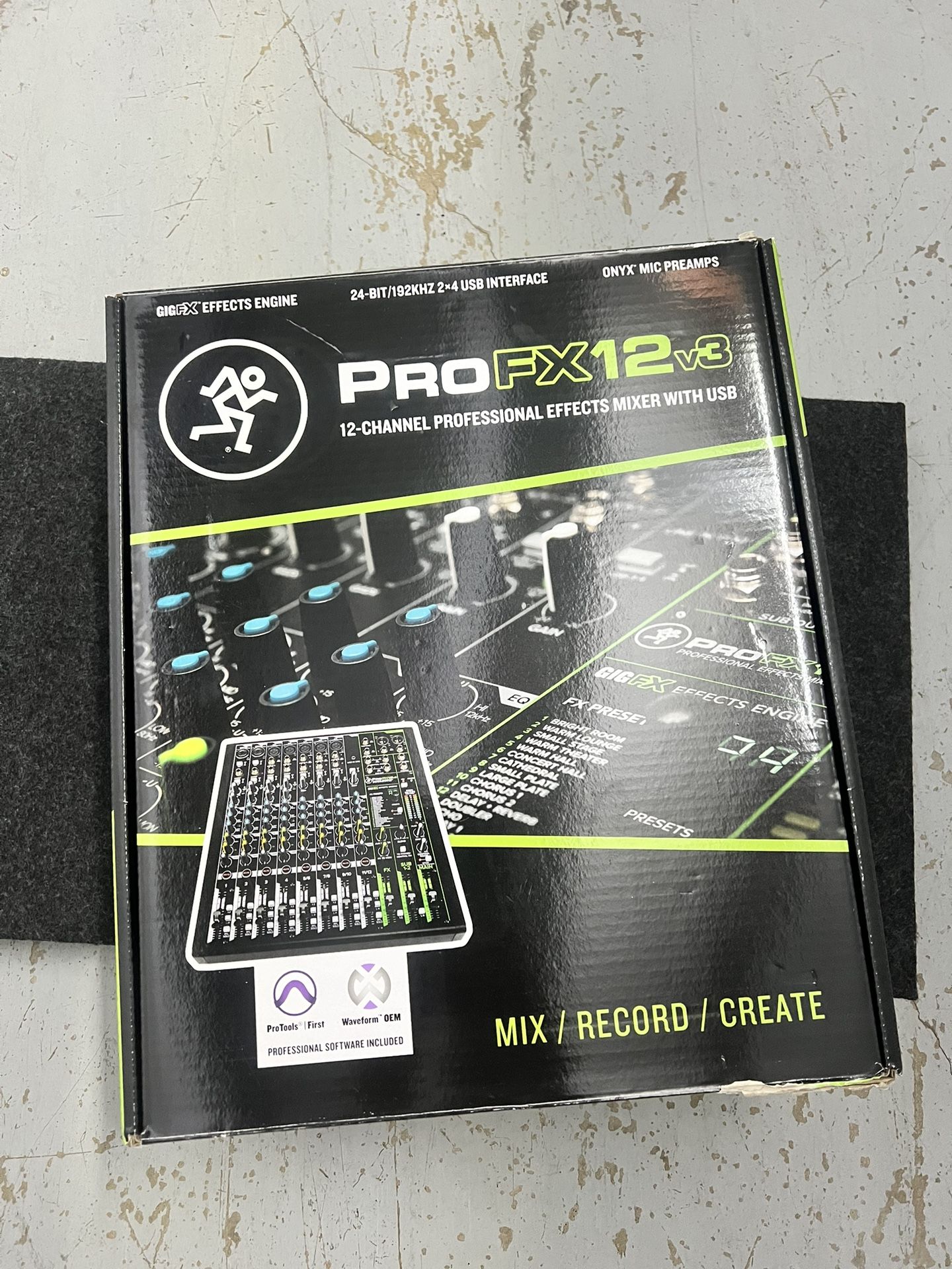 Mackie ProFX12v3 12-channel Mixer with USB and Effects!! MINT! Like New, In Box!